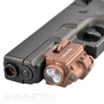 „Dulotec G3“ rudos spalvos pistoletinis žibintuvėlis – montuojamas po vamzdžiu, su žaliu lazeriniu taikikliu » Dulotec.LT