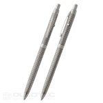 „Fisher Space Pen“ juodas „Grid Design Shuttle Space Pen“ rašiklis – B4 » Dulotec.LT