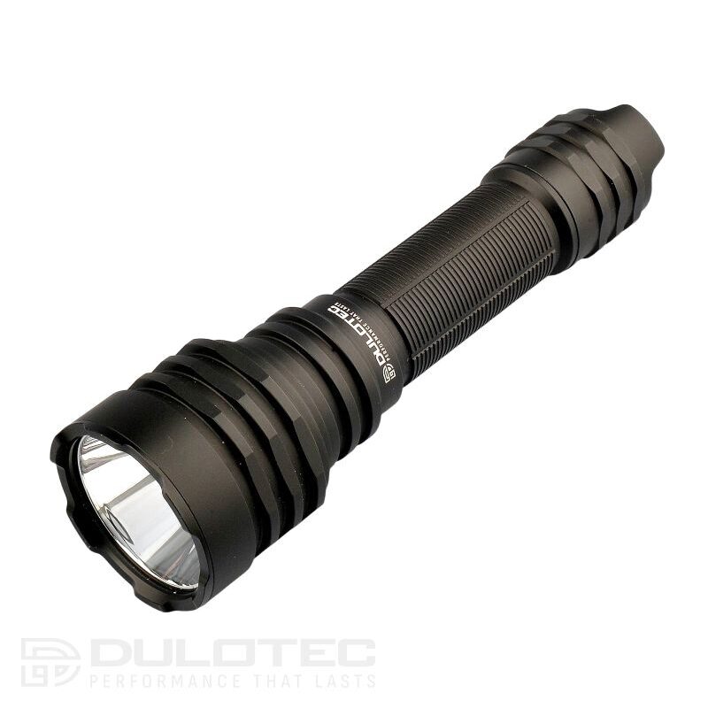 „Dulotec C9 Dominator“ žibintuvėlis – 3 000 liumenų, iki 1 000 metrų » Dulotec.LT