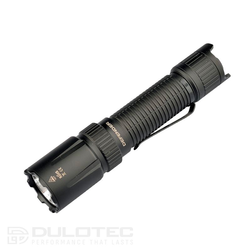 „Dulotec Defender“ taktinis žibintuvėlis – 2 300 liumenų, iki 530 metrų » Dulotec.LT